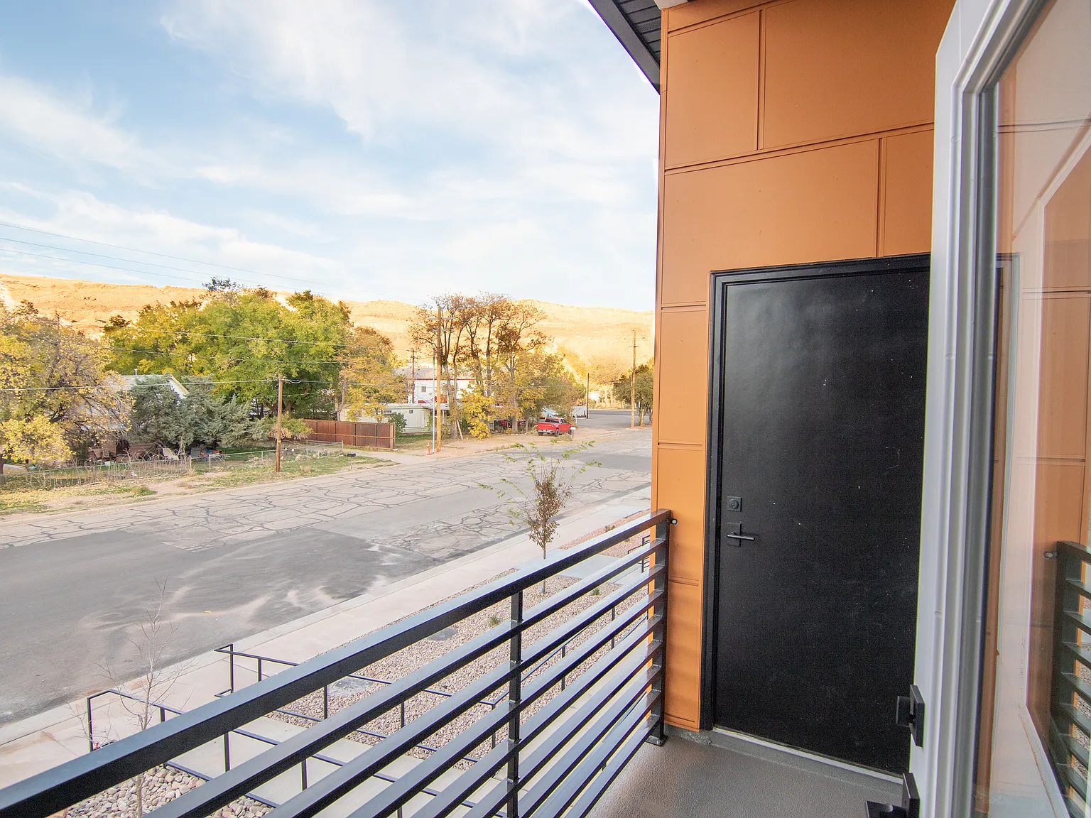 2 bed, 1014 sqft, $2,200 — Photo 2