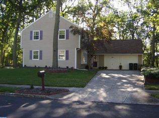 38 Cricket Ln, Turnersville, NJ 08012