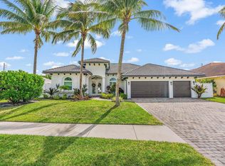 596 N Cypress Dr, Tequesta, FL 33469