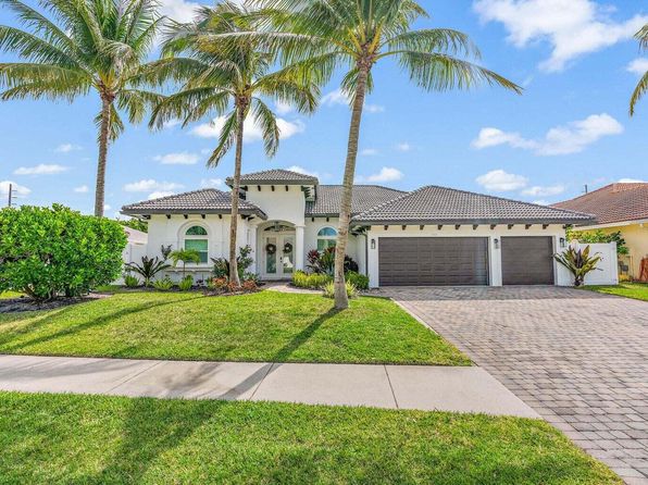 596 N Cypress Dr