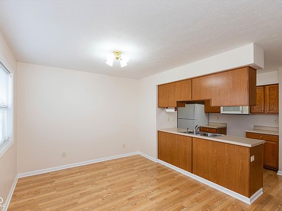 4th image of 2000 Acorn Rd