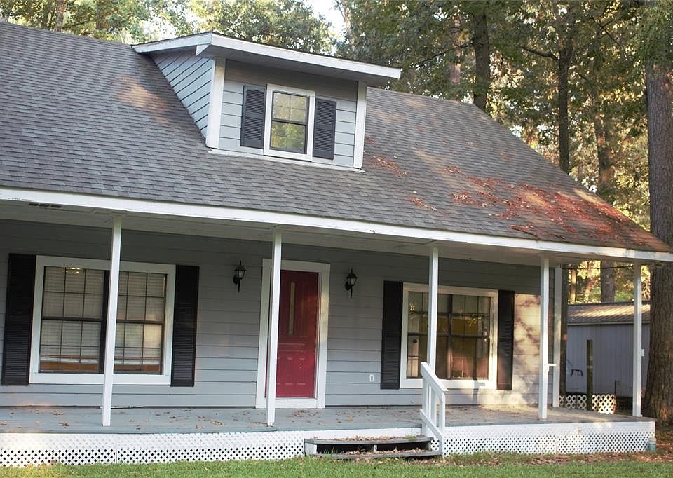 1st image of 21564 Magnolia Dr