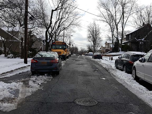 4th image of 140 Eltingville Blvd