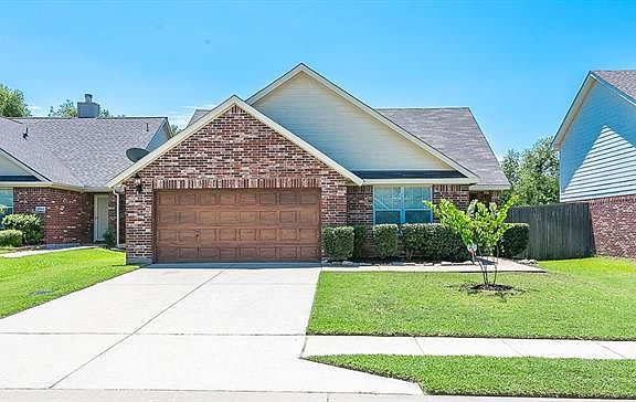 2nd image of 8804 Holliday Ln