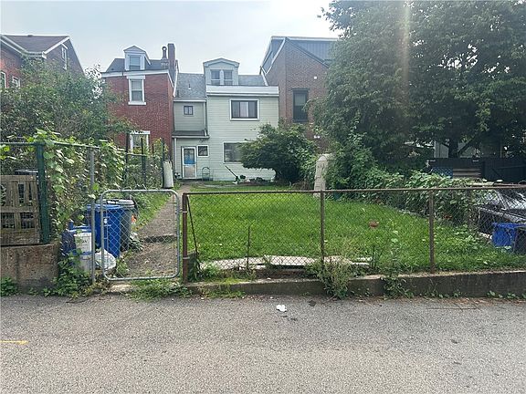 2nd image of 325 44th St