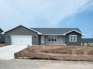2492 Kilrush Rd, De Pere, WI 54115