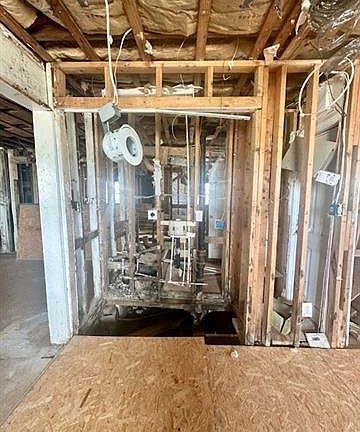 3rd image of 1247 Foy St