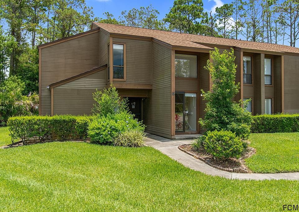 1st image of 32 Hembury Ln #32