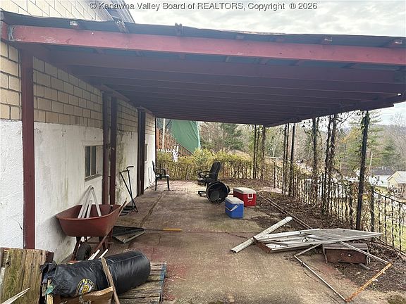 3rd image of 155 Myrtle Tree Rd