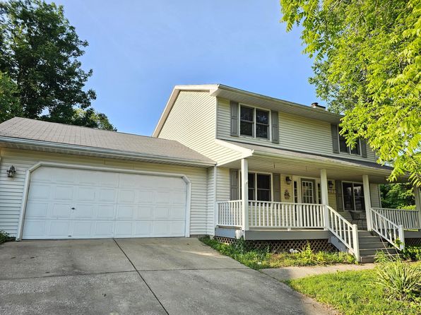 1209 E Chestnut Ct