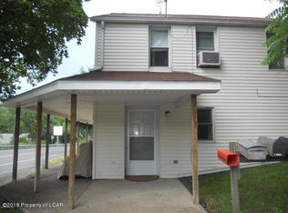 2 Rays Ln, Dallas, PA 18612