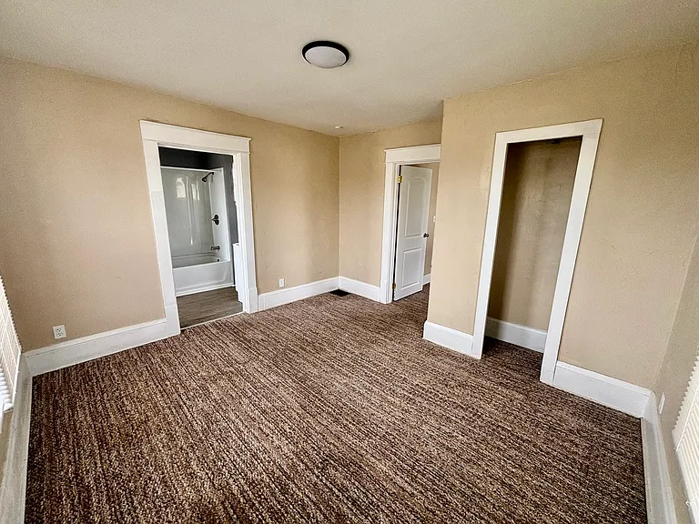 158 1/2 16th St NW #158-1/2 — Photo 7