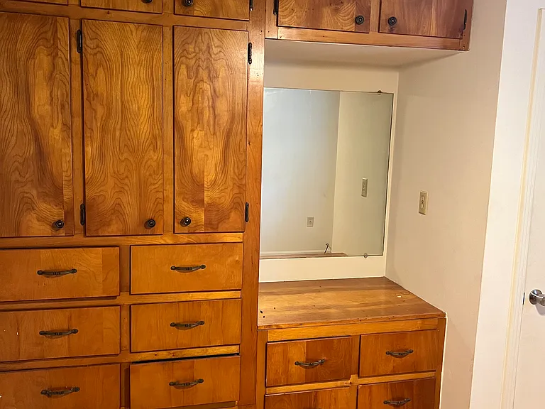 bedroom built in