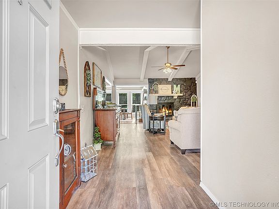 4th image of 201 S Dogwood Ave