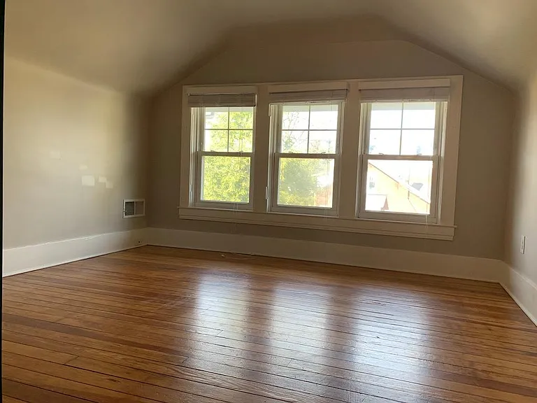 1738 Fernwood Ave — Photo 14