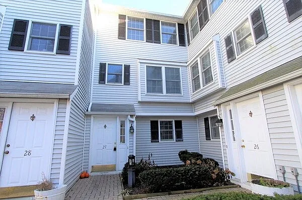 27 Fallon Ct — Photo 15