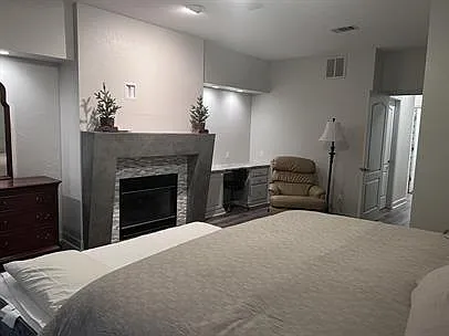 518 Amity Rd #1-B-B2 — Photo 8