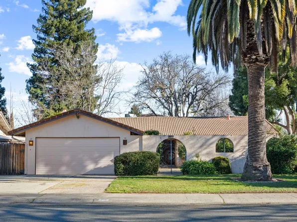 209 Riverbrook Way, Sacramento, CA 95831