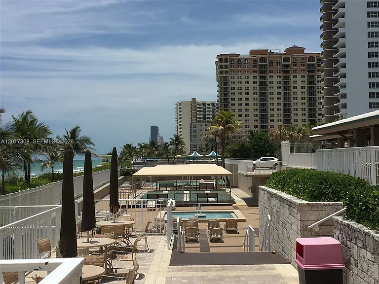 1950 S Ocean Dr #4-B — Photo 18