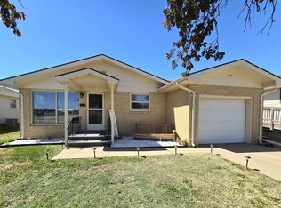 514 E 18th St, Hays, KS 67601