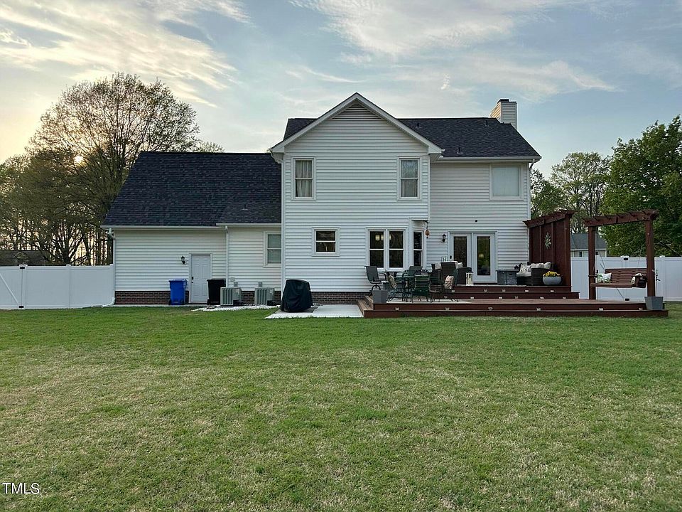 1st image of 171 Blair Dr