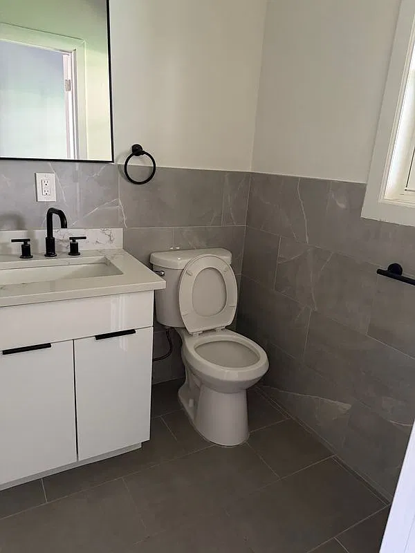 3 bed, 1.0 bath, 1397 sqft, $2,400 — Photo 3