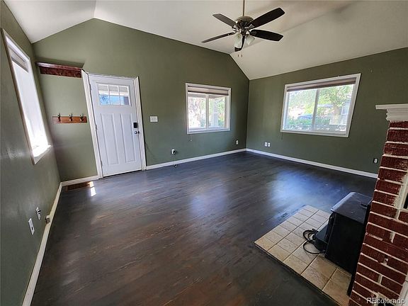 5th image of 725 Bennett Ave