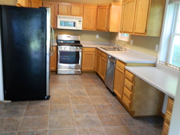 3rd image of 1336 4th St
