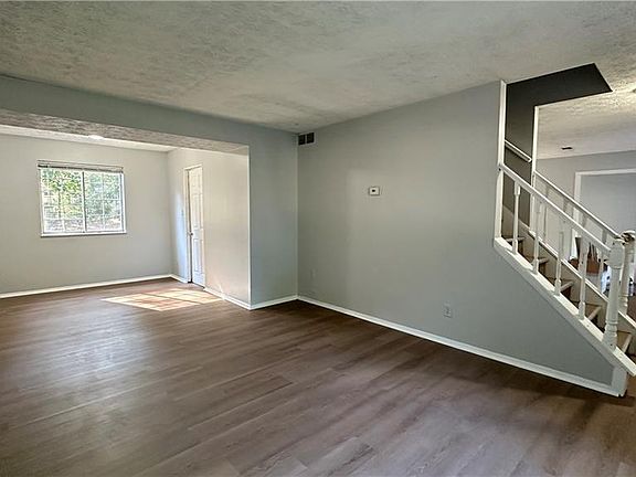 4th image of 2176 Hopkins Mill Ln