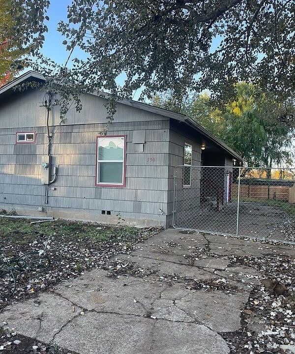 1st image of 350 Wilkie St