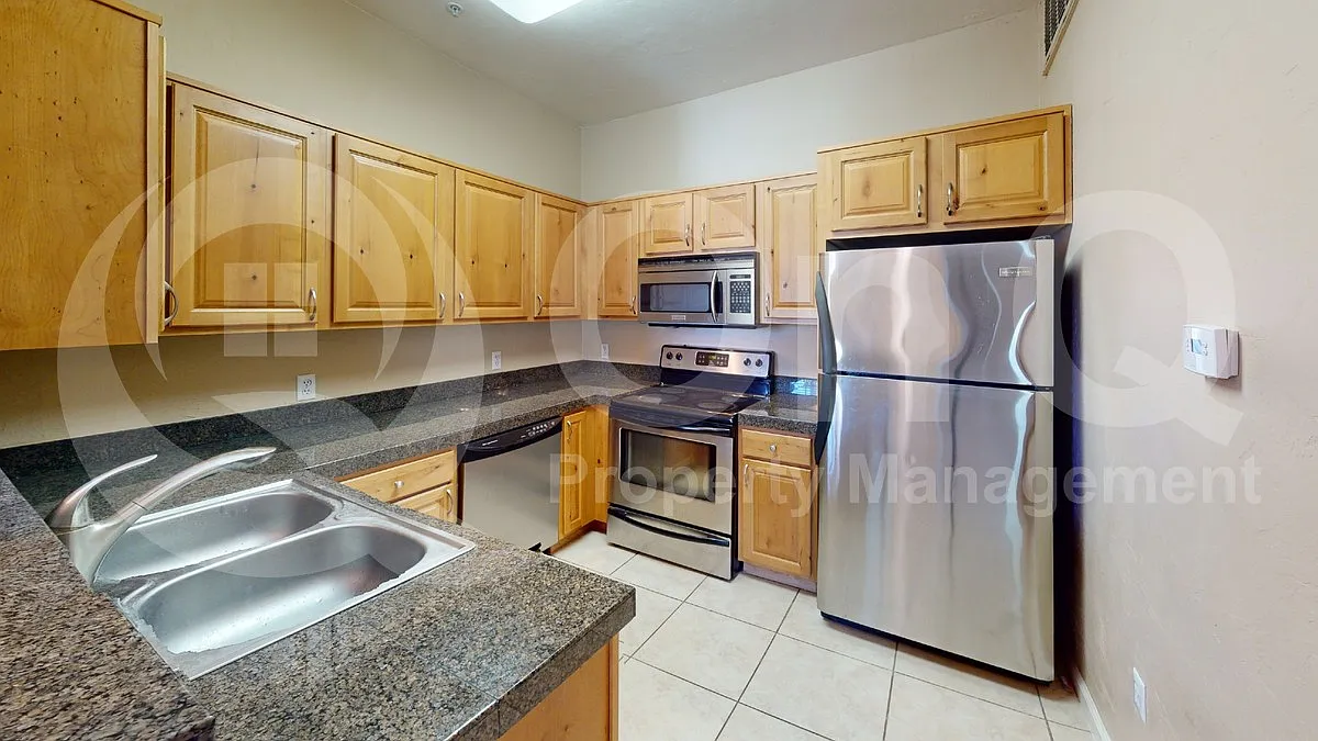 1 bed, 1.0 bath, 725 sqft, $1,249 — Photo 4