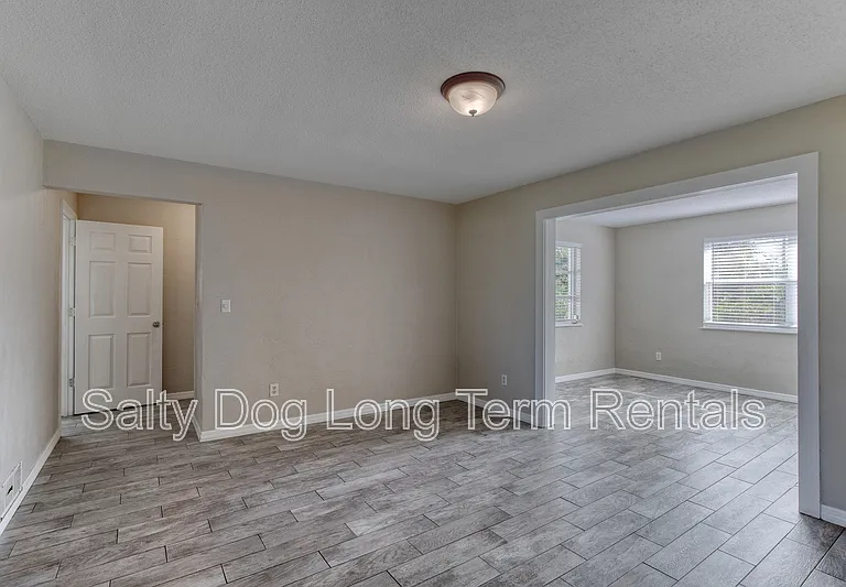 130 Lindley Rd — Photo 12