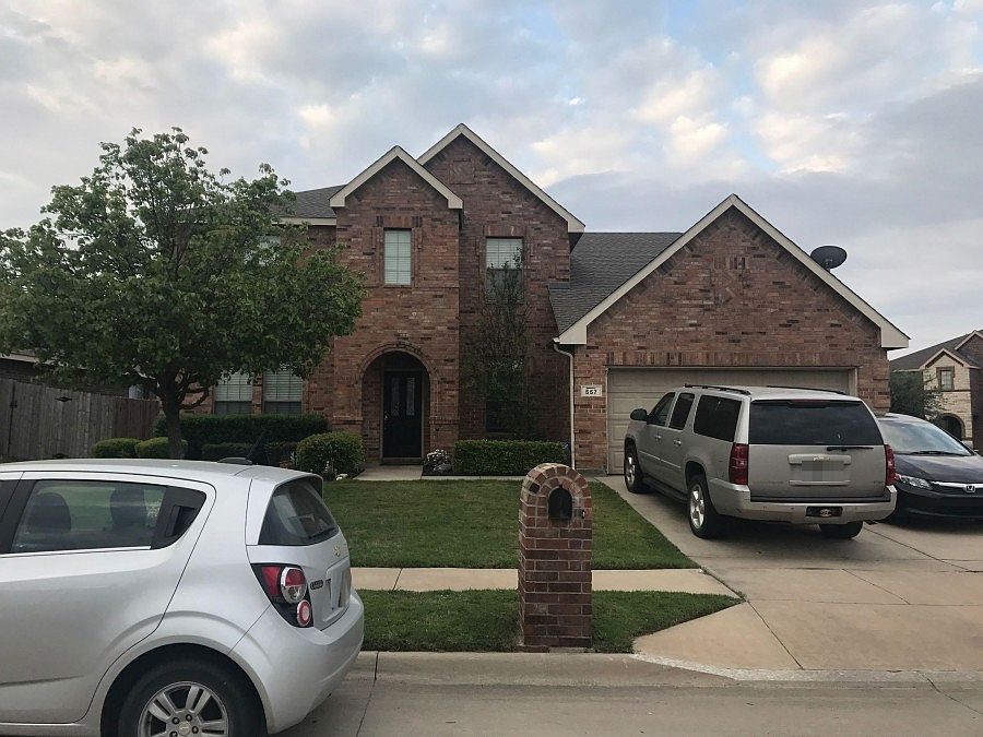 1st image of 557 Braewick Dr