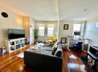 492 Commercial St, Boston, MA 02109