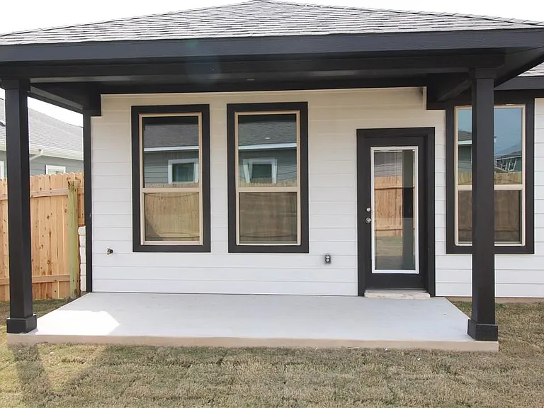 1320 Ambler Dr — Photo 21