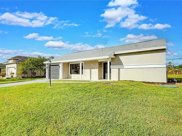 2198 SE Aneci St, Port Saint Lucie, FL 34984