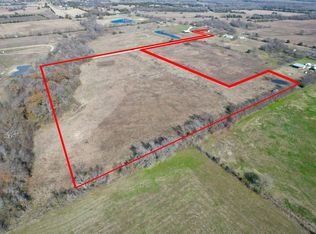 904 Rs County Rd #1690, Lone Oak, TX 75453