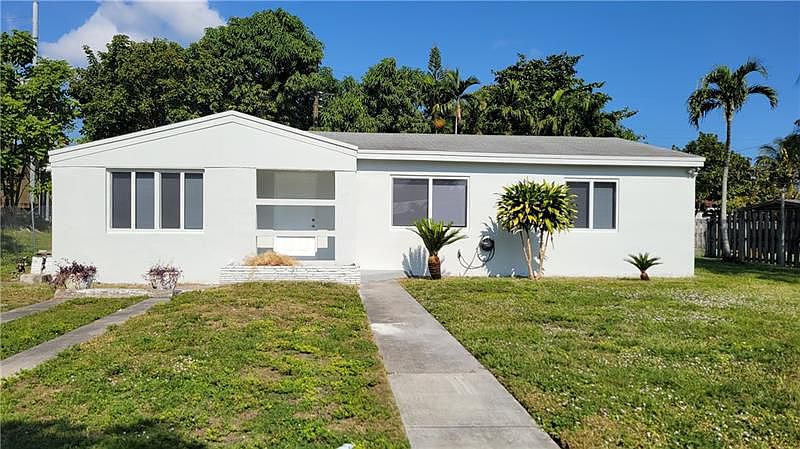 1st image of 599 NW 108th Ter