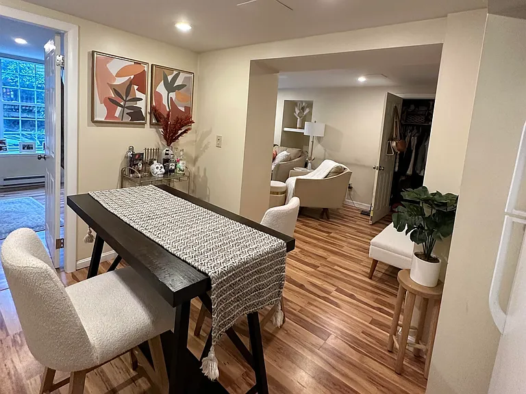 241 Middle St #11 — Photo 8