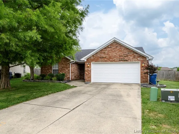 12104 Pinta Place, Sellersburg, IN 47172