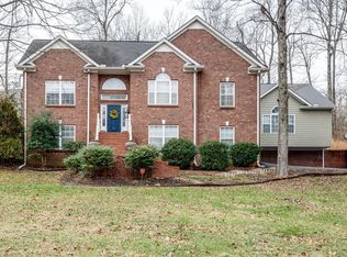 401 Dogwood Ct N, Dickson, TN 37055