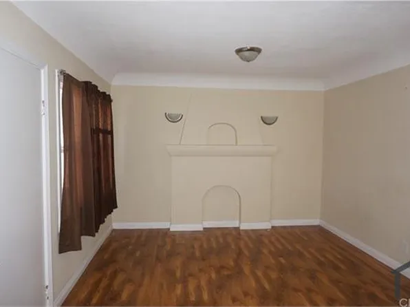 126 E 99th St, Los Angeles, CA 90003