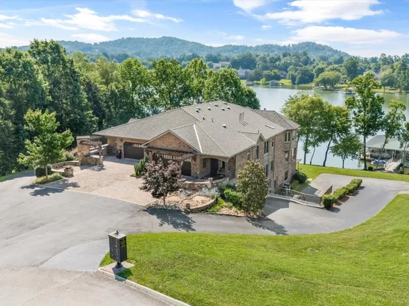 3834 Lake Pointe Dr, Kingston, TN 37763