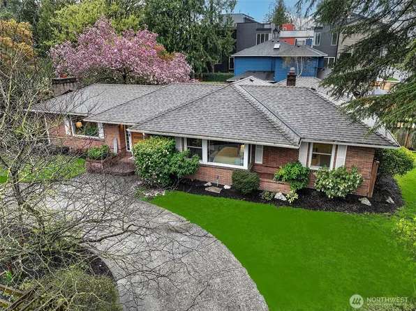 11757 Meridian Avenue N, Seattle, WA 98133