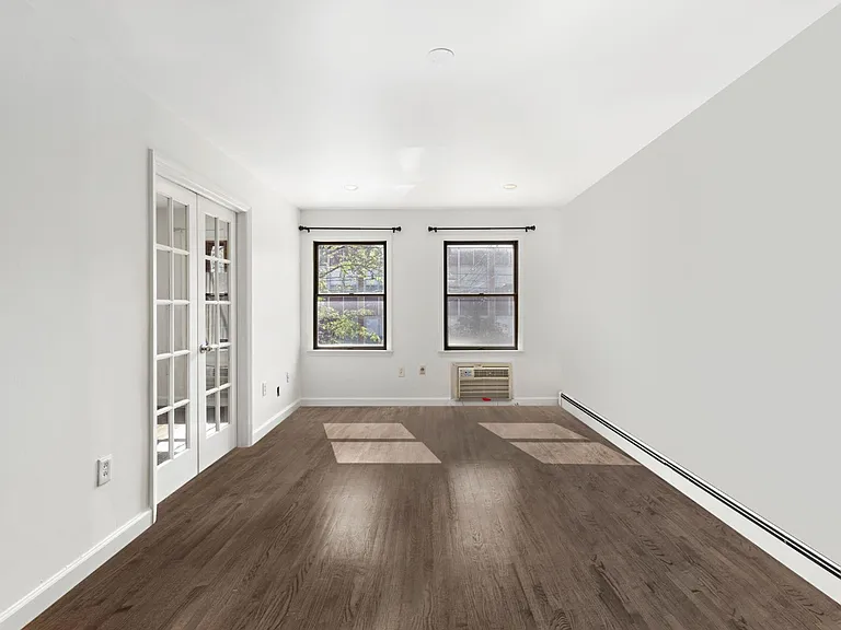 627 Madison St #A — Photo 3