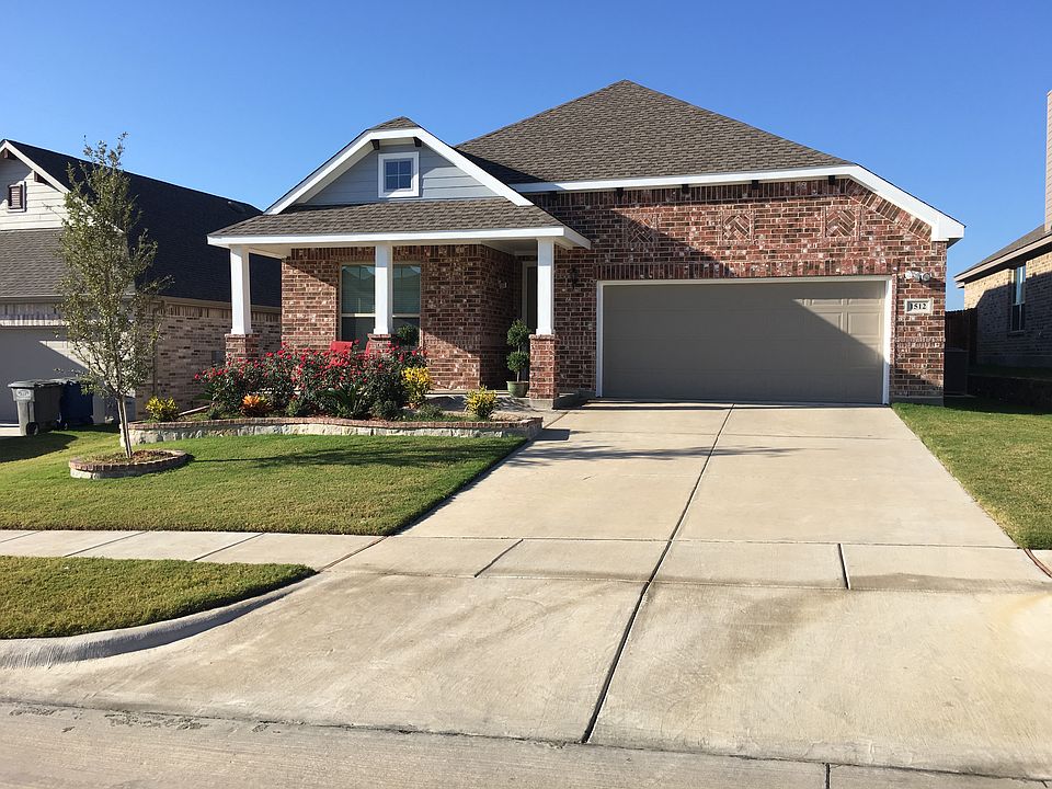 1st image of 1155 W Collins Cir