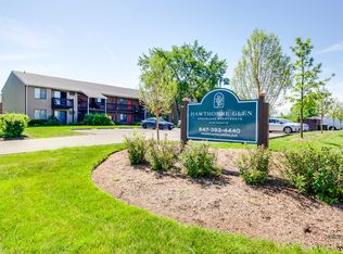 Hawthorne Glen Apartments, Grayslake, IL 60030