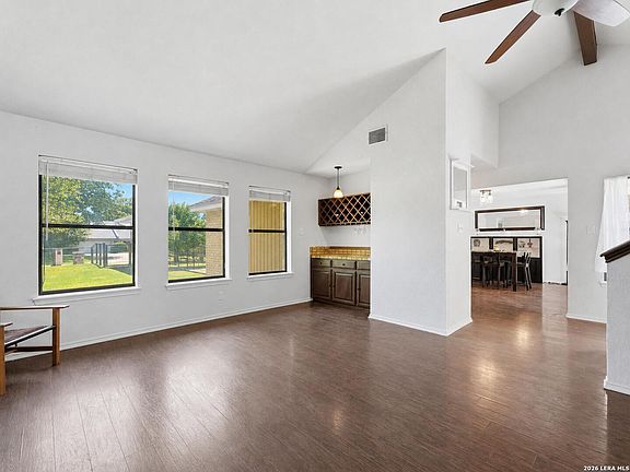 4th image of 2420 Birkdale Ln