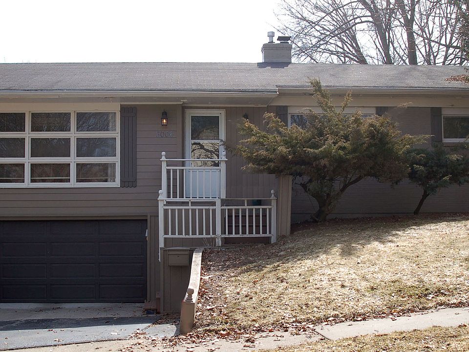 1st image of 3006 Maplewood Dr SE
