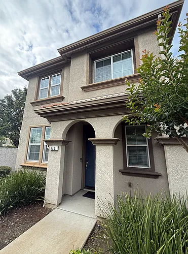 2701 Gramercy Cir Photo 1